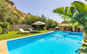 Dm Elegant And Charming Villa